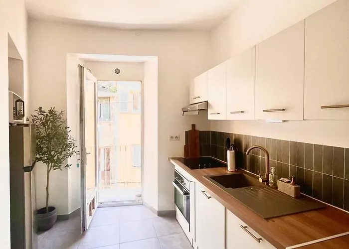 Charmant appartement * Bastia (Corsica)